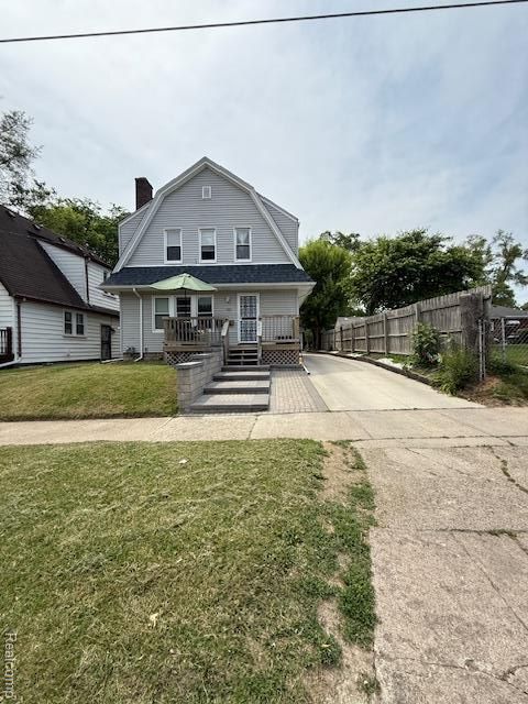 183 Pingree Avenue Pontiac City MI 48342