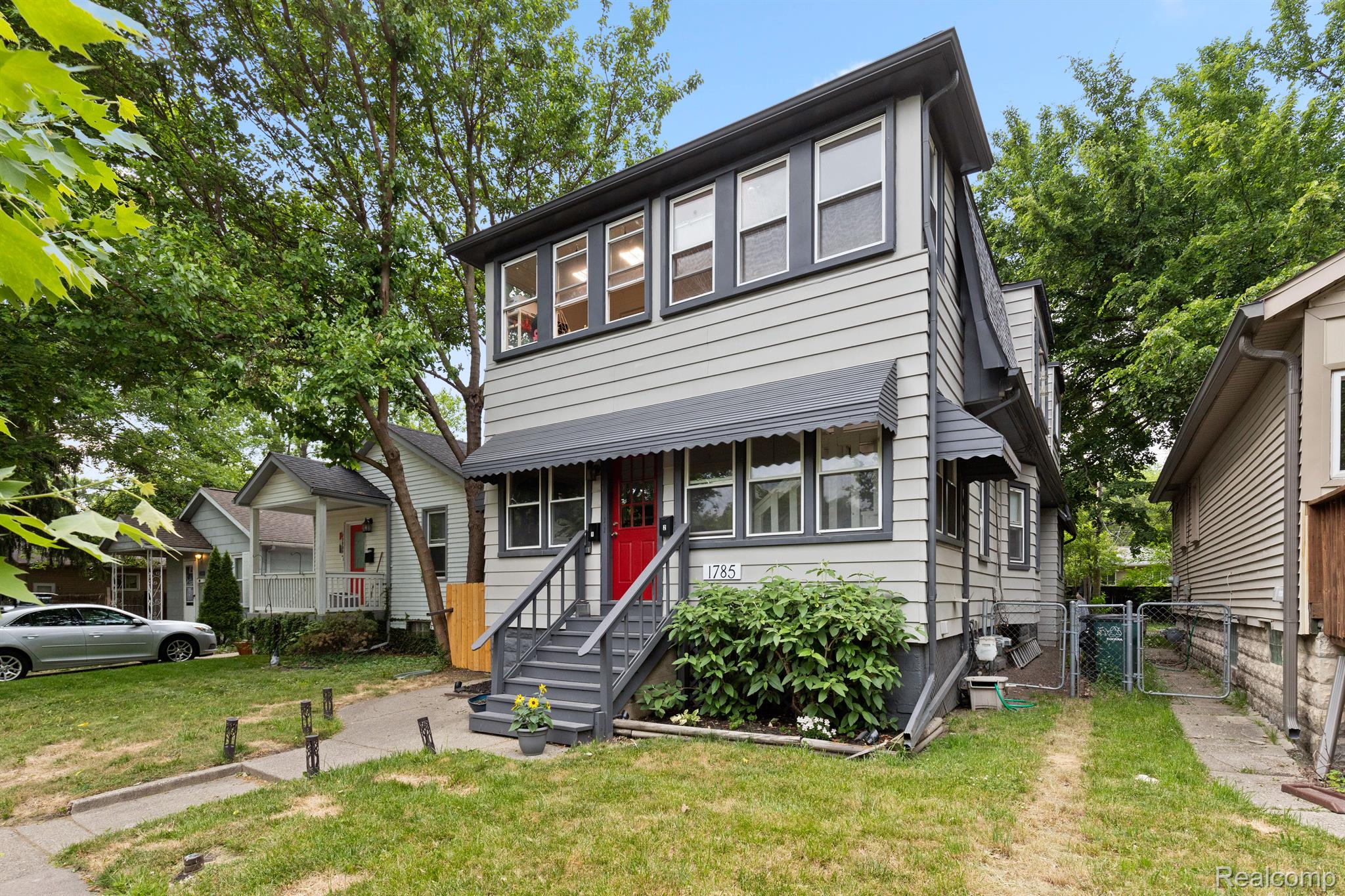 Ferndale City, Michigan 48220, United States, 2 Bedrooms Bedrooms, ,1 BathroomBathrooms,Residential,Active,138614
