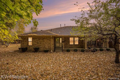 33512 Meldrum Street Chesterfield Township MI 48047