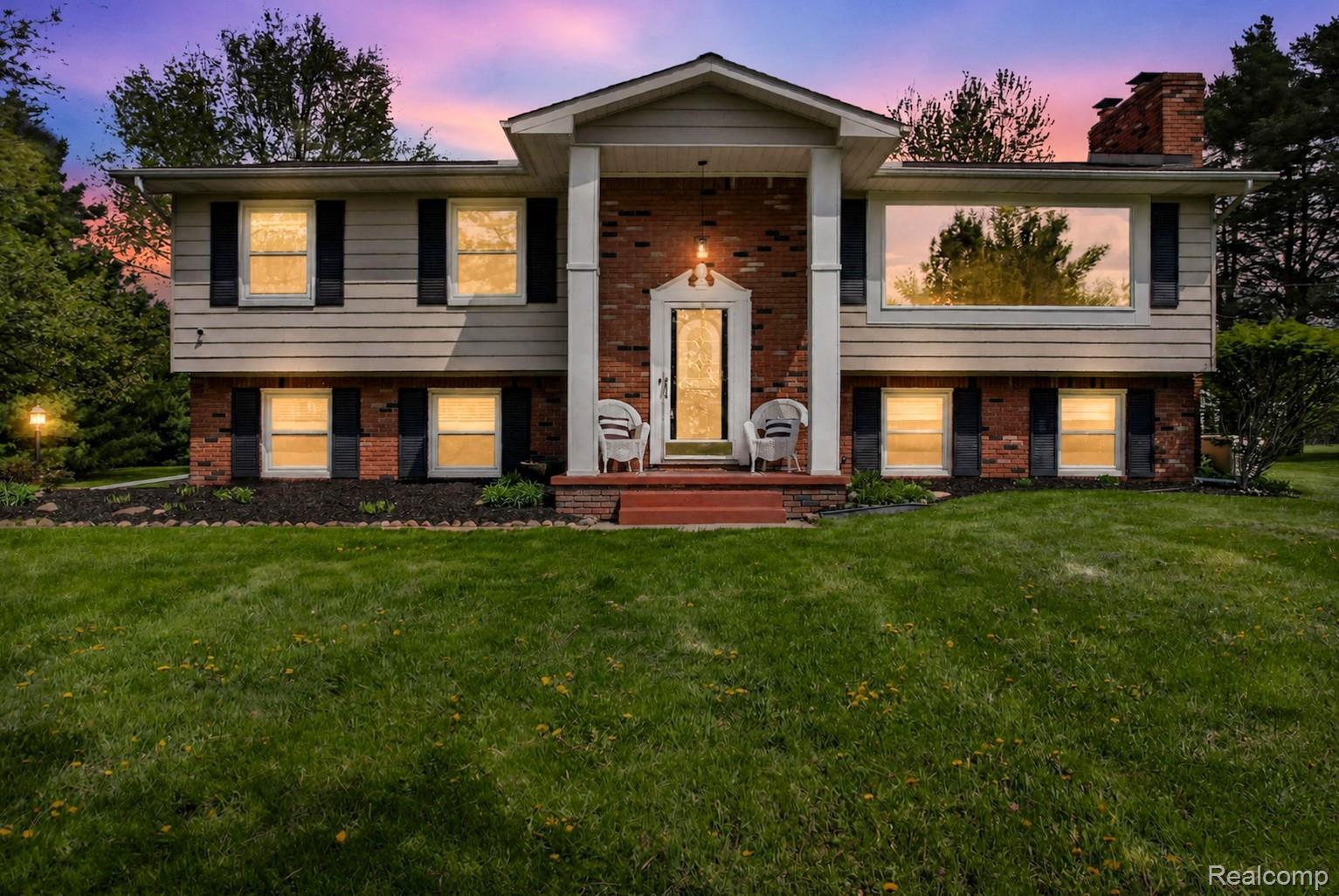 1180 N Hurd Road