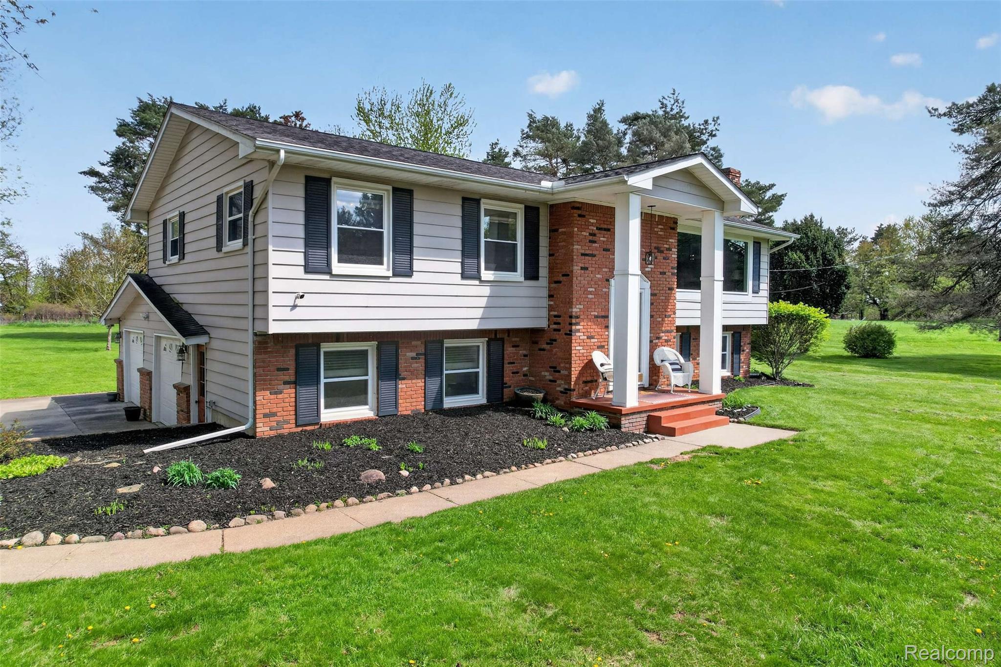 1180 N Hurd Road