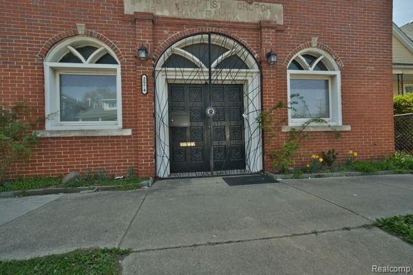 2974 TROWBRIDGE Street