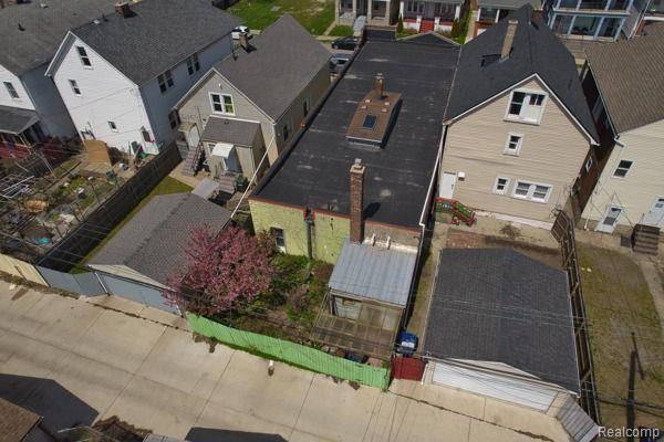 2974 TROWBRIDGE Street