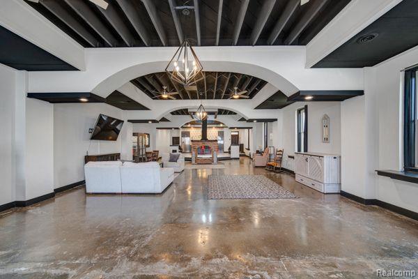 2974 TROWBRIDGE Street