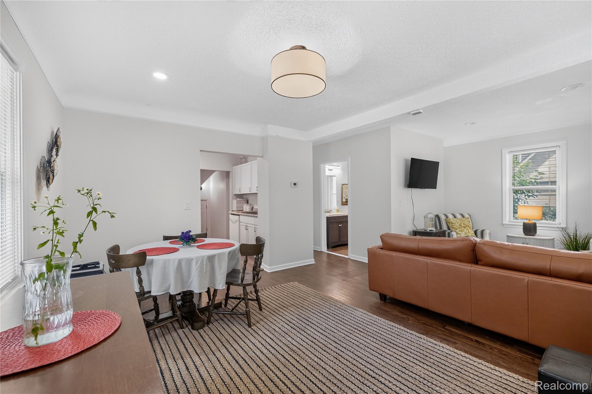 25450 6th Street