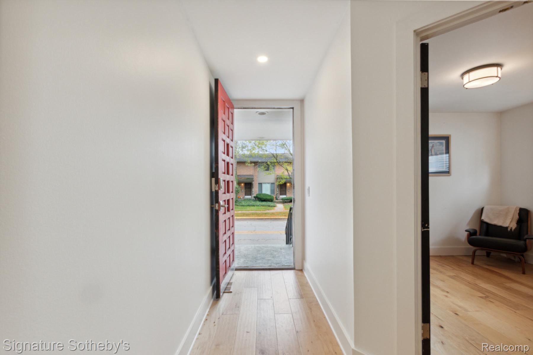 372 W Brown Street