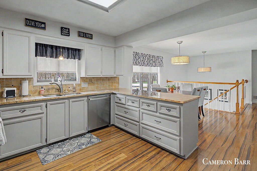 6486 Packer Drive NE