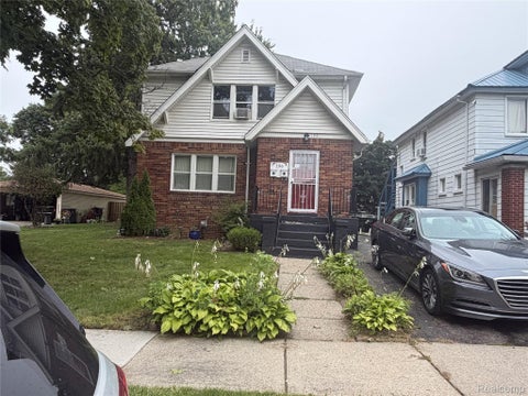 Photo for 196 BONDALE Avenue