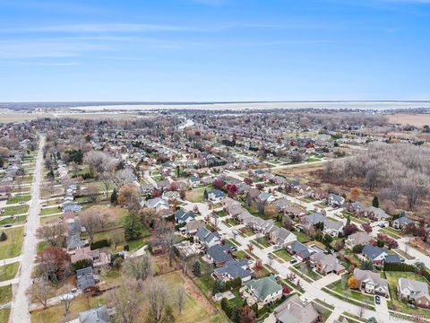 Tiny photo for 38846 Hampton Court, Harrison Charter Township, MI 48045 (MLS # 20251055699)