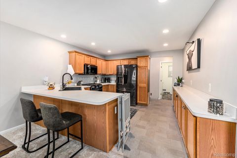 Tiny photo for 38846 Hampton Court, Harrison Charter Township, MI 48045 (MLS # 20251055699)