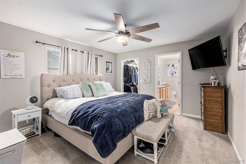 Tiny photo for 38846 Hampton Court, Harrison Charter Township, MI 48045 (MLS # 20251055699)