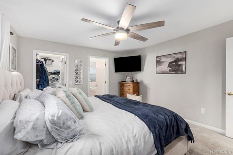 Tiny photo for 38846 Hampton Court, Harrison Charter Township, MI 48045 (MLS # 20251055699)