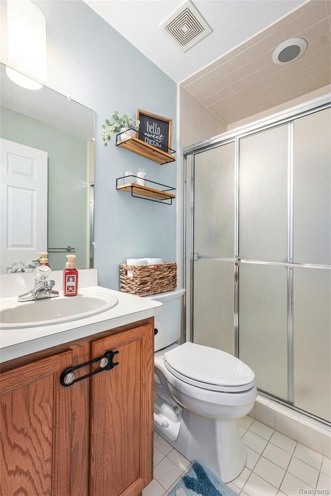 Tiny photo for 38846 Hampton Court, Harrison Charter Township, MI 48045 (MLS # 20251055699)