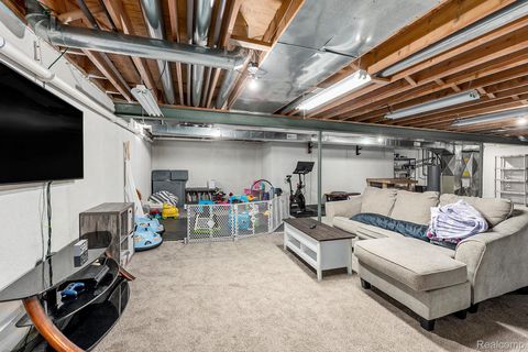 Tiny photo for 38846 Hampton Court, Harrison Charter Township, MI 48045 (MLS # 20251055699)