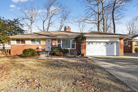 19342 Nadol Drive Southfield City MI 48075