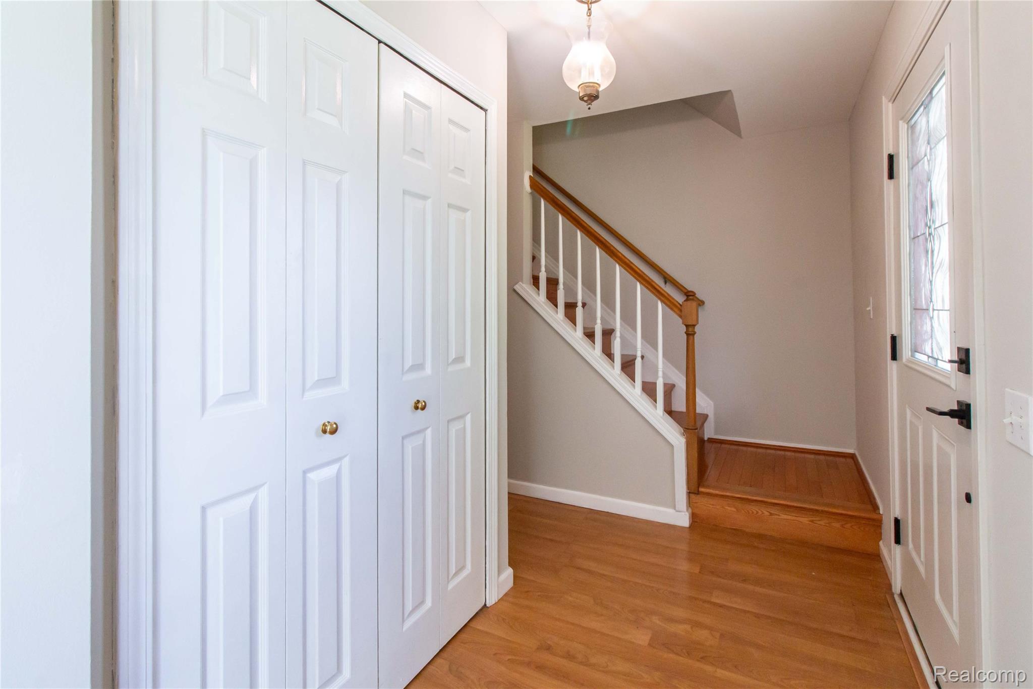 1880 Poppleton Drive