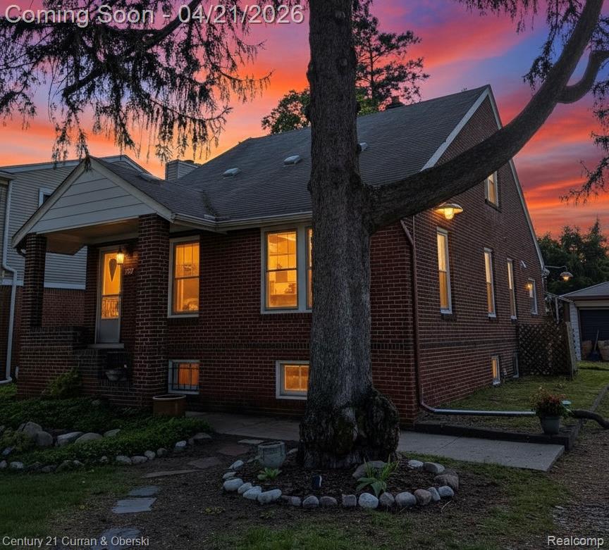 2517 MAPLEWOOD Avenue