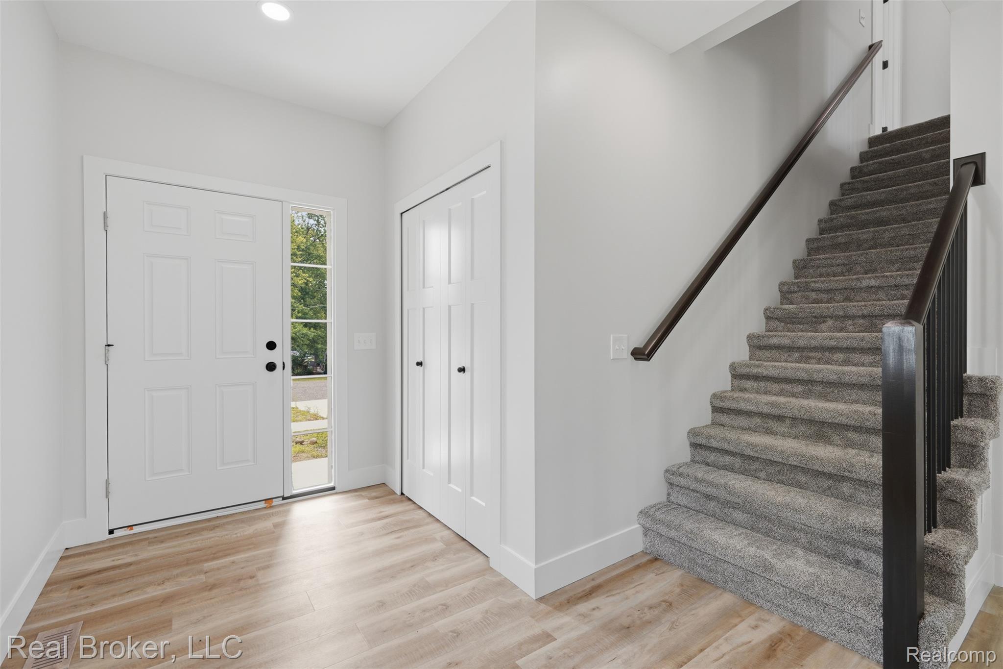 9400 Roland Drive
