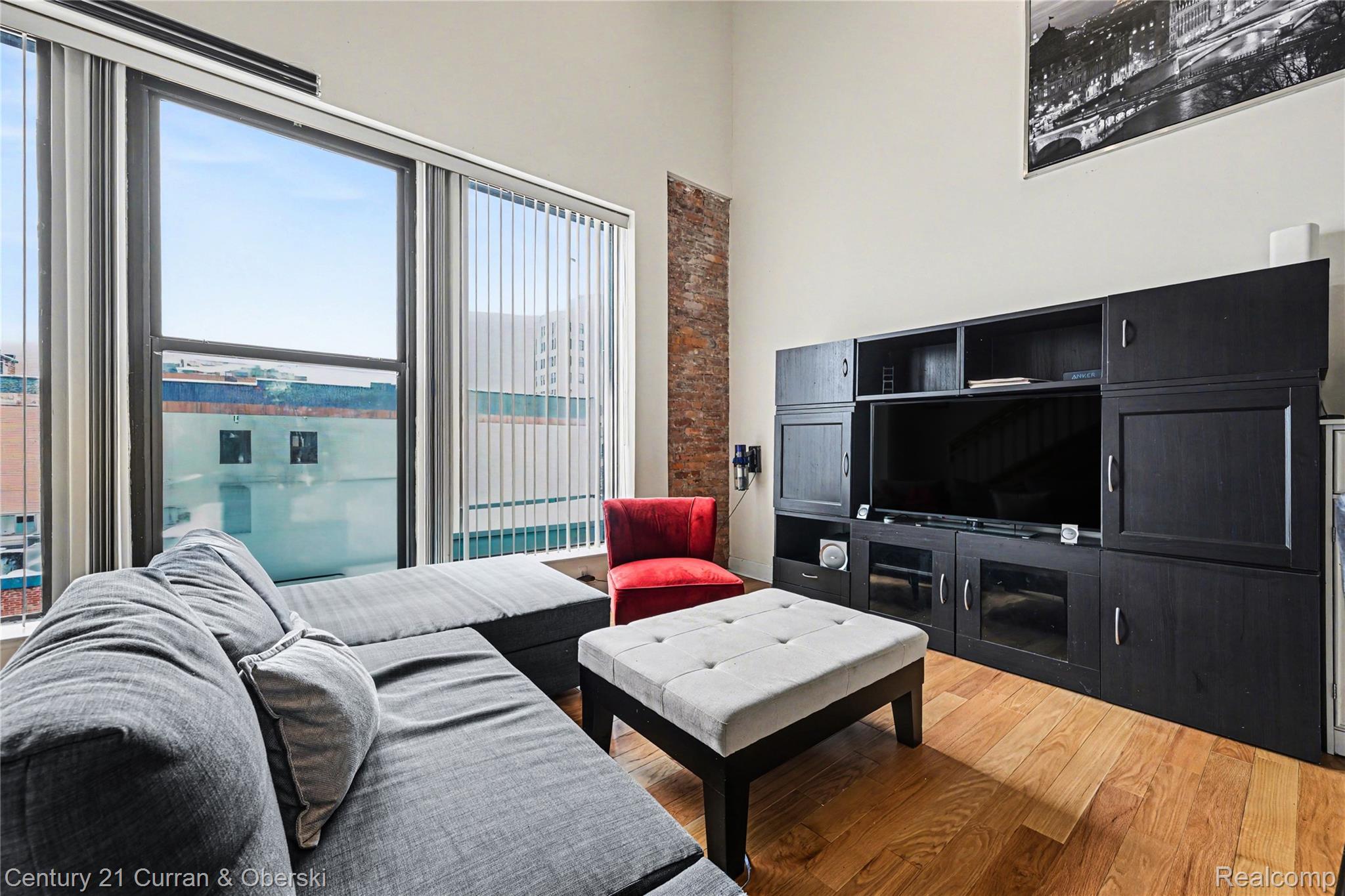 101 W Liberty Street 310