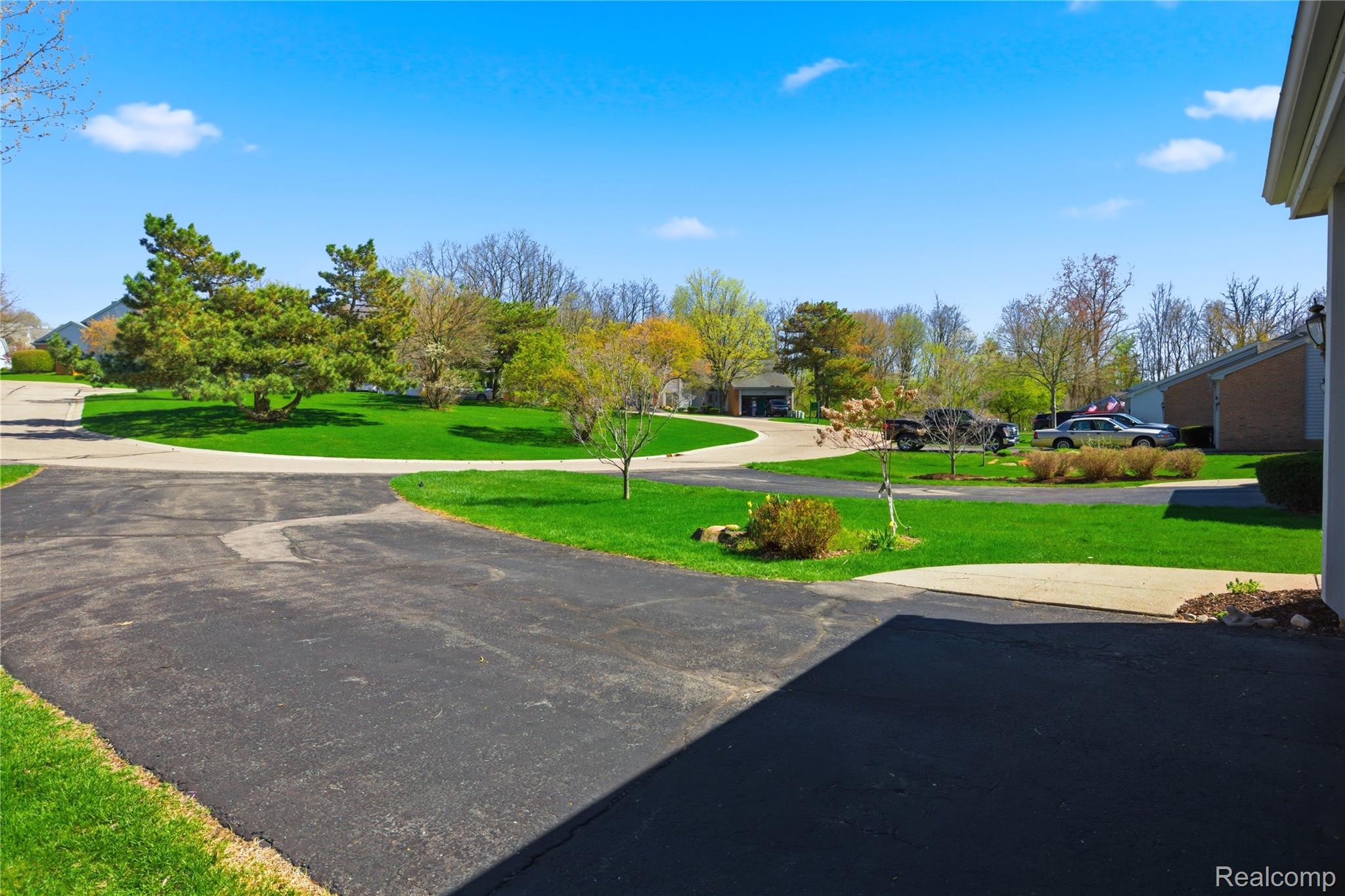 6710 Ridgeview Drive
