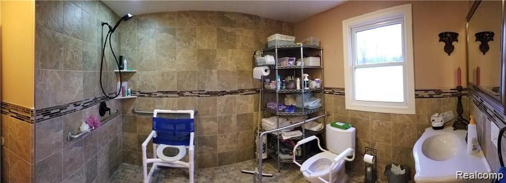 23065 CANFIELD Avenue