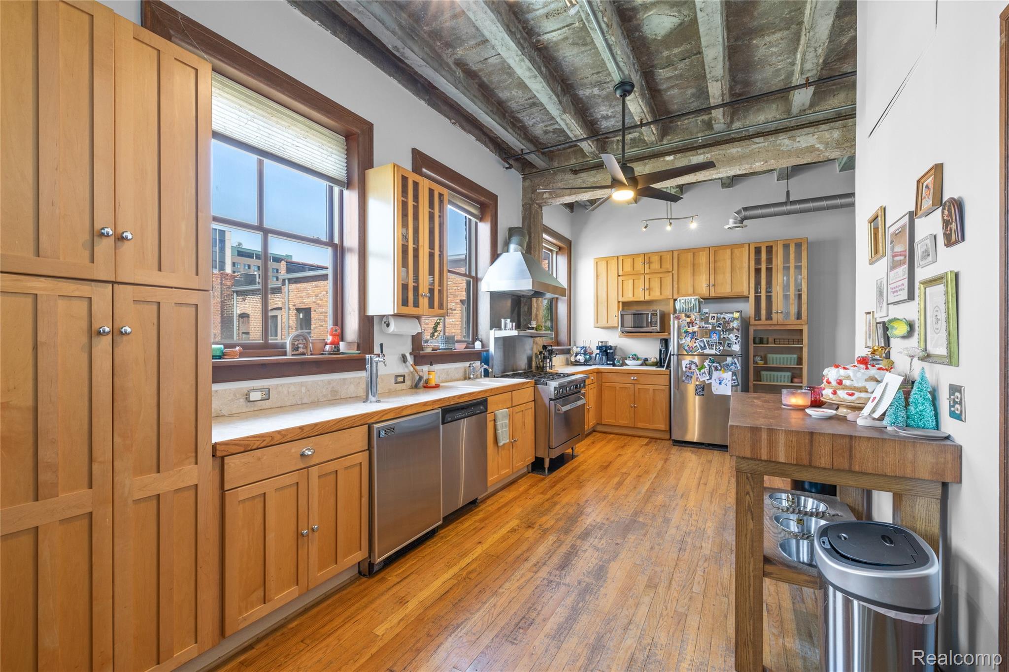 3139 Woodward Avenue