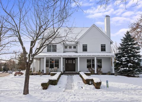 1798 Pembroke Road Birmingham City MI 48009