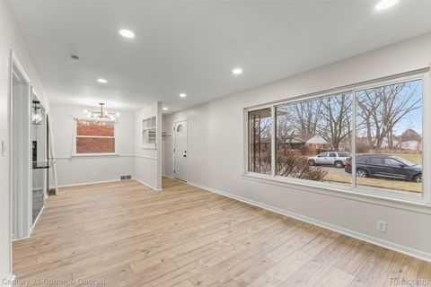 Tiny photo for 24084 Currier Street, Dearborn Heights City, MI 48125 (MLS # 20261003125)