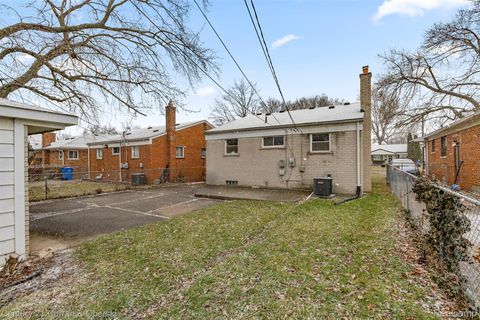 Tiny photo for 24084 Currier Street, Dearborn Heights City, MI 48125 (MLS # 20261003125)