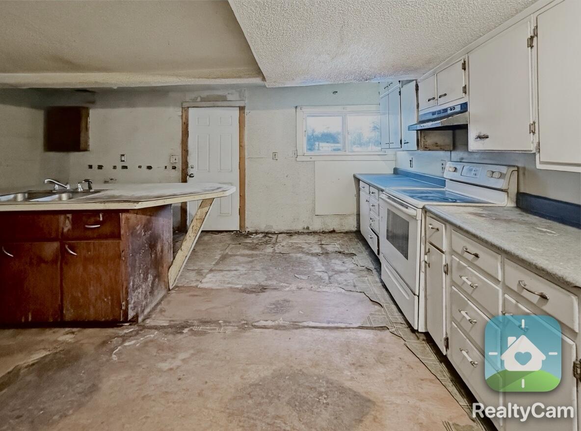 111 Rotterdam Avenue