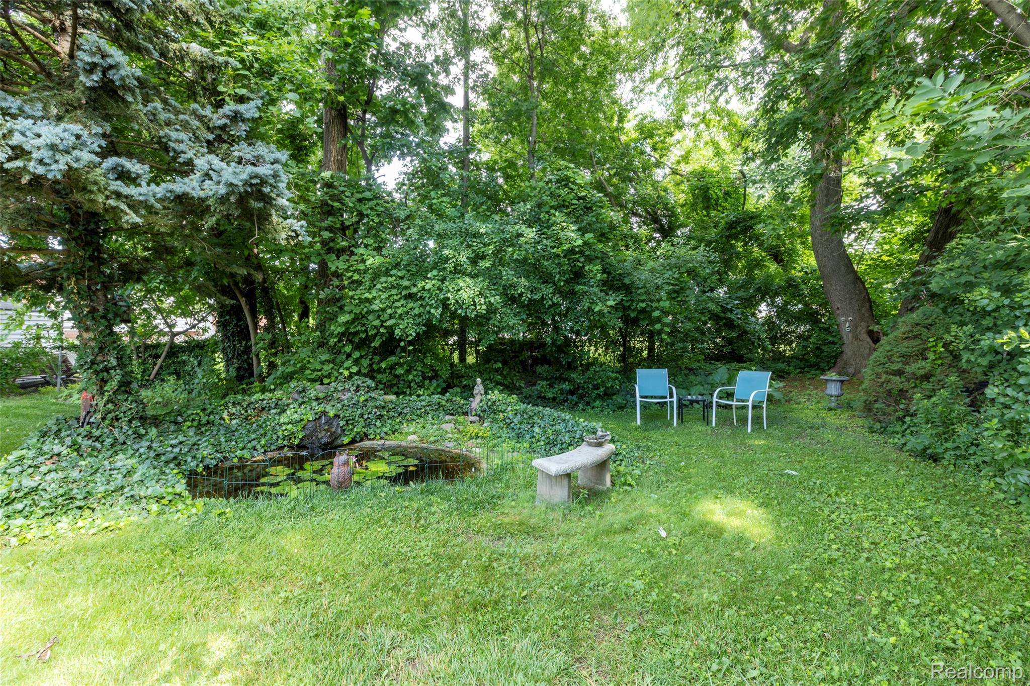 Waterford Charter Township, Michigan 48329, United States, 3 Bedrooms Bedrooms, ,2 BathroomsBathrooms,Residential,Active,207414