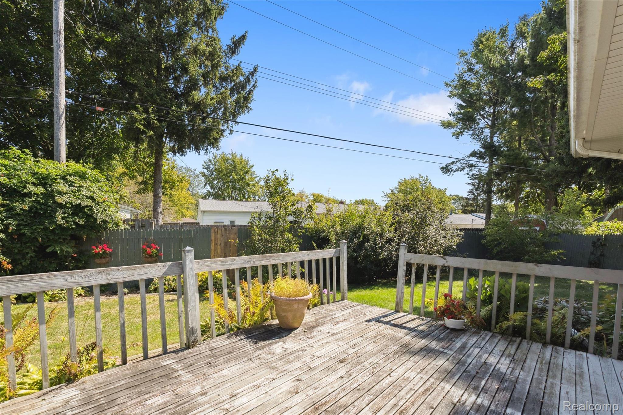 Waterford Charter Township, Michigan 48329, United States, 3 Bedrooms Bedrooms, ,2 BathroomsBathrooms,Residential,Active,207414