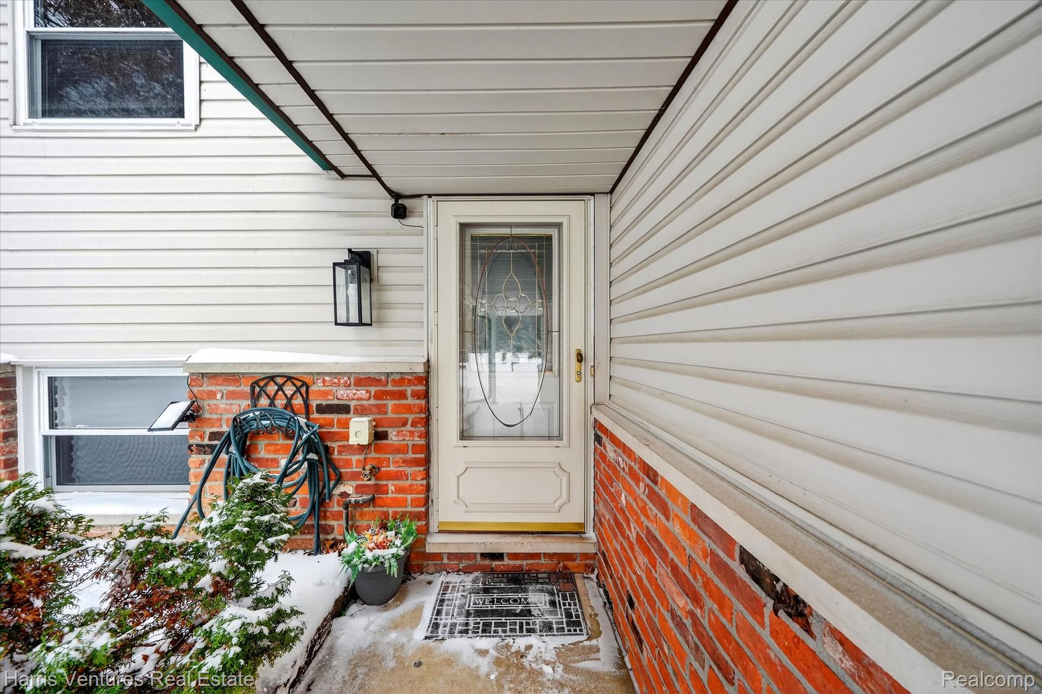 1535 Kings Crown Court