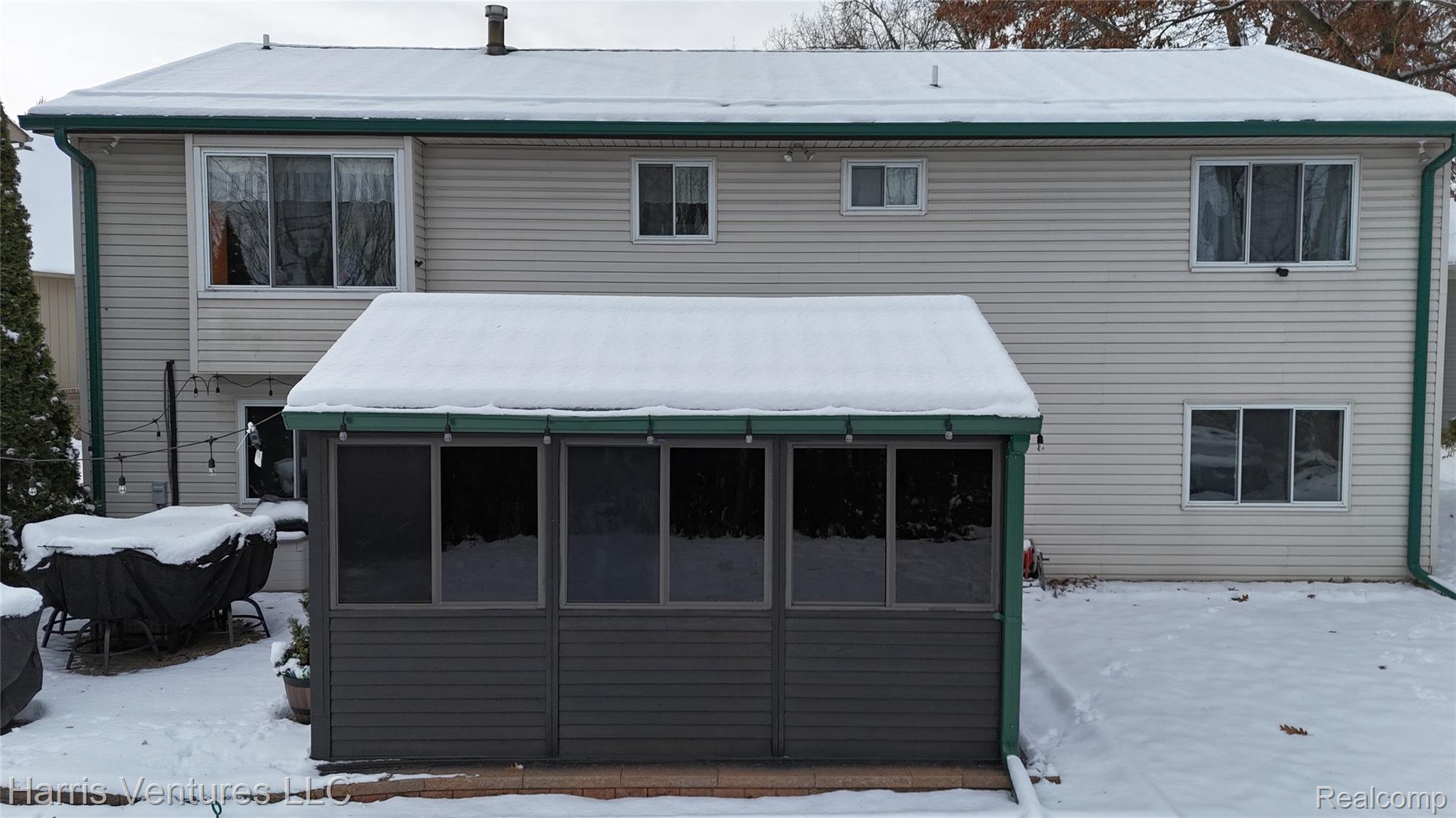 1535 Kings Crown Court