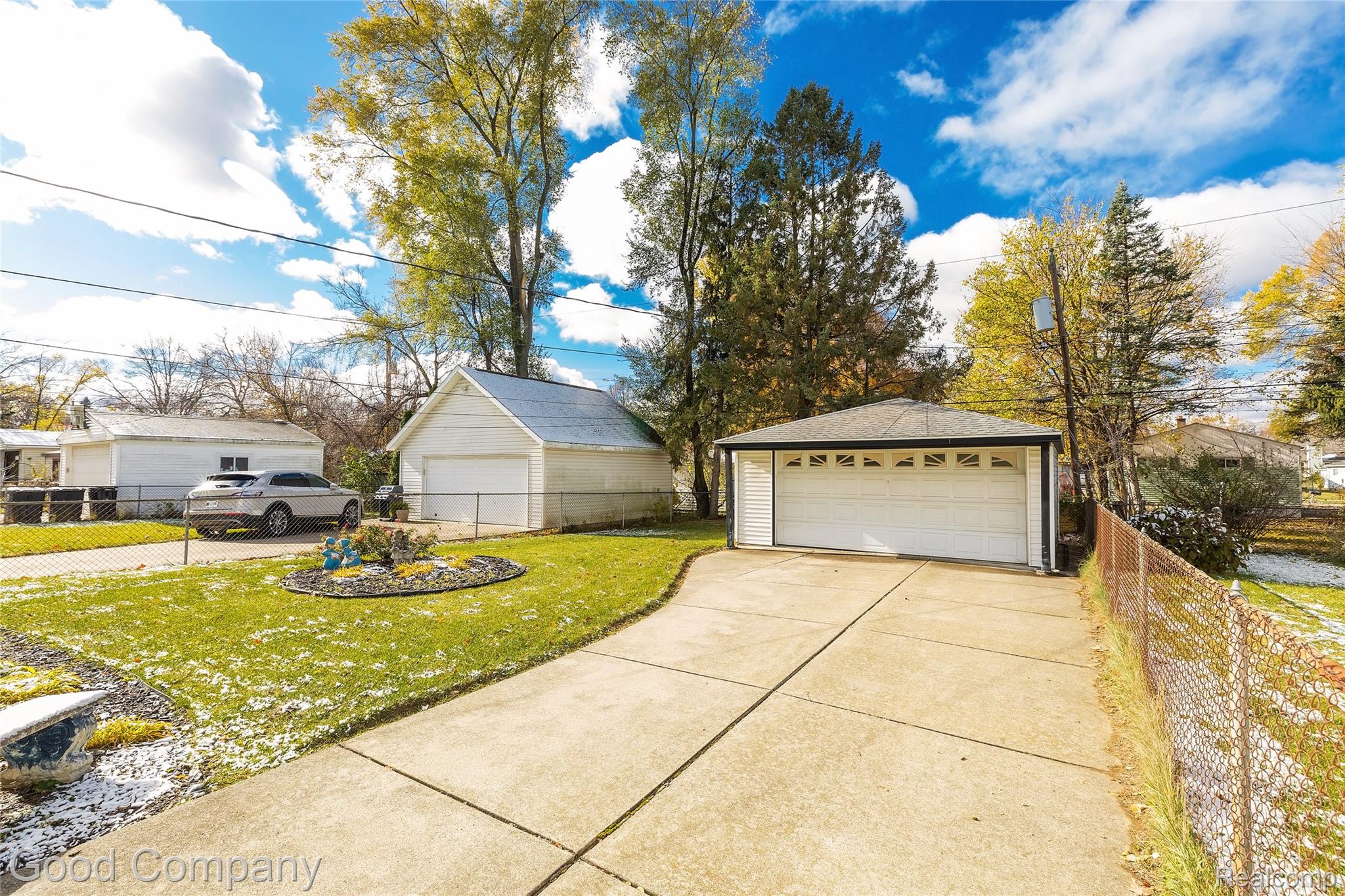 18913 Gillman Street