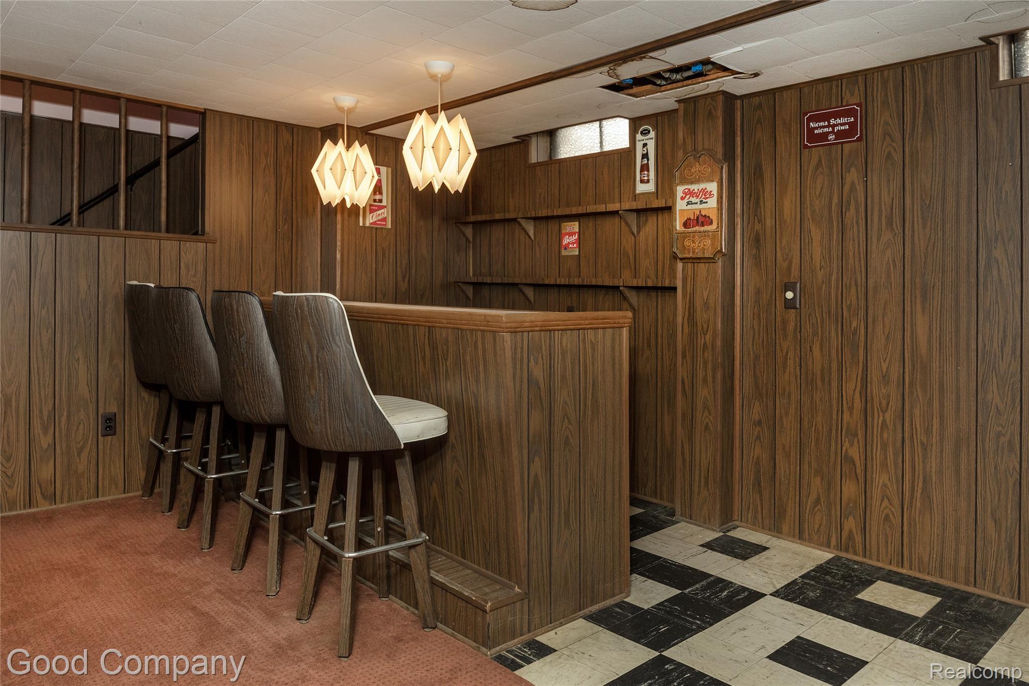 18913 Gillman Street