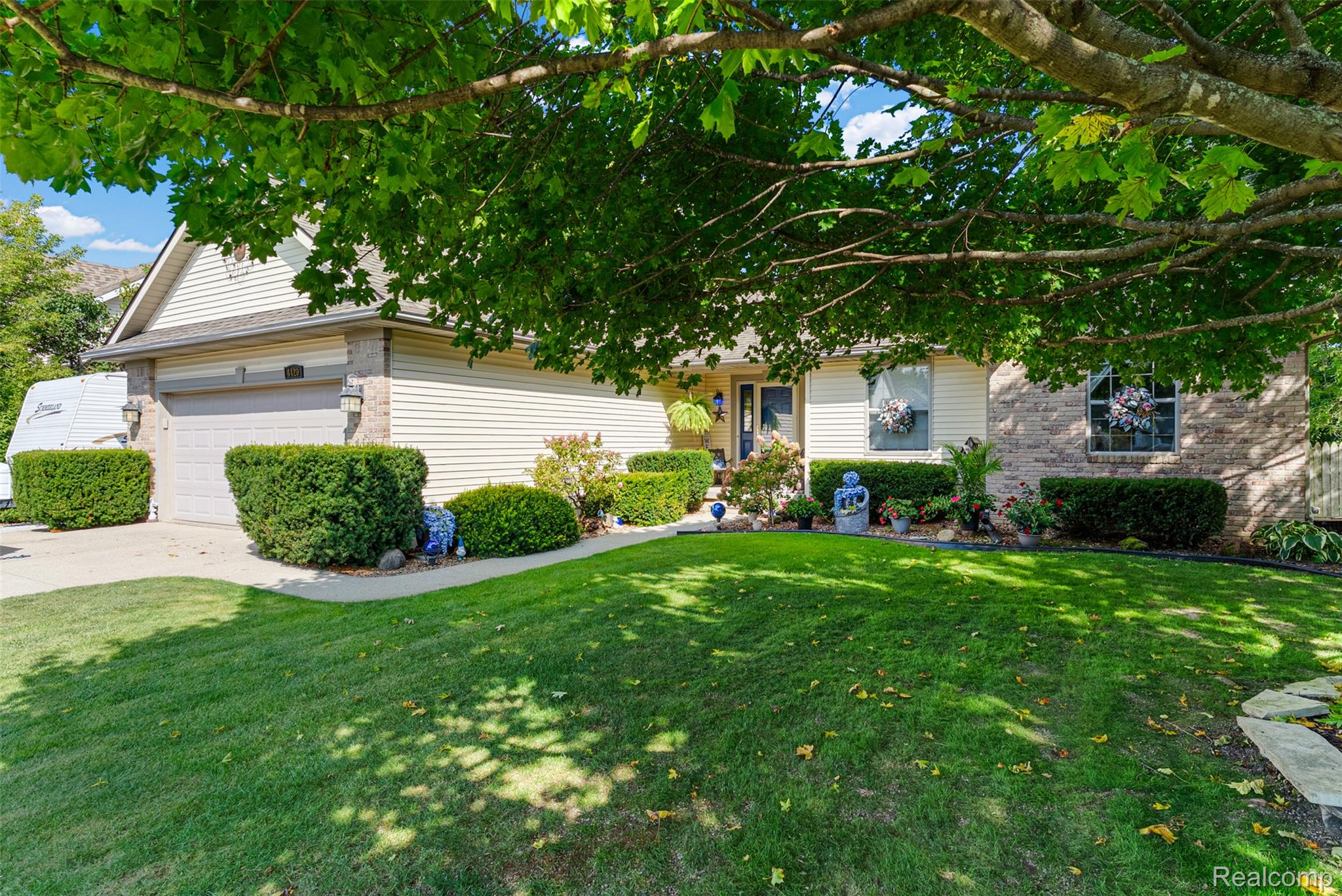 4429 W Edge Way Street