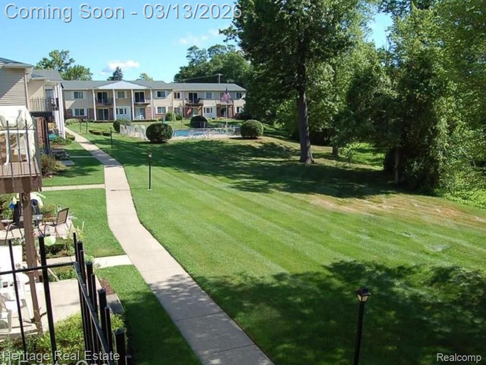 5299 Highland Road 202