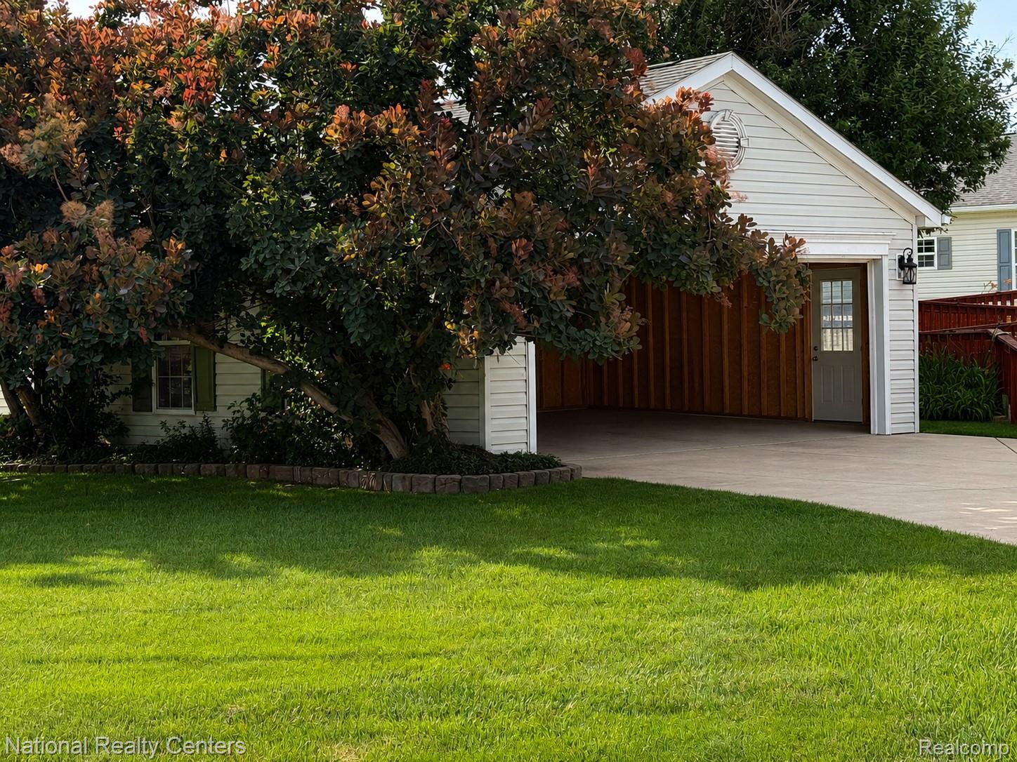 3103 Cromwell Street