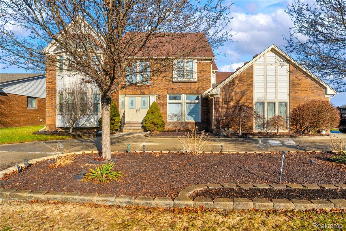 18676 Country Club Circle