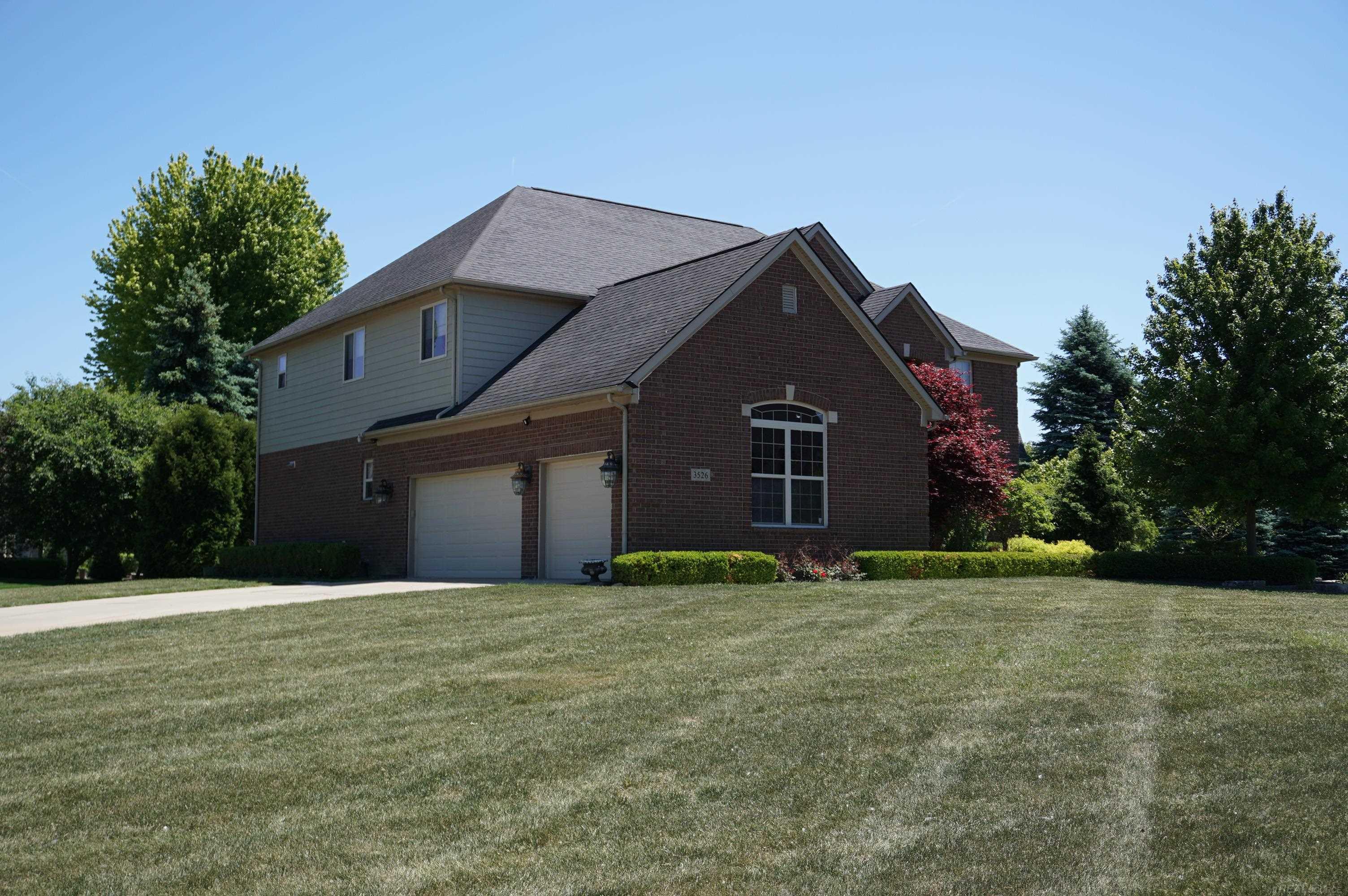 3526 Hawthorn Court