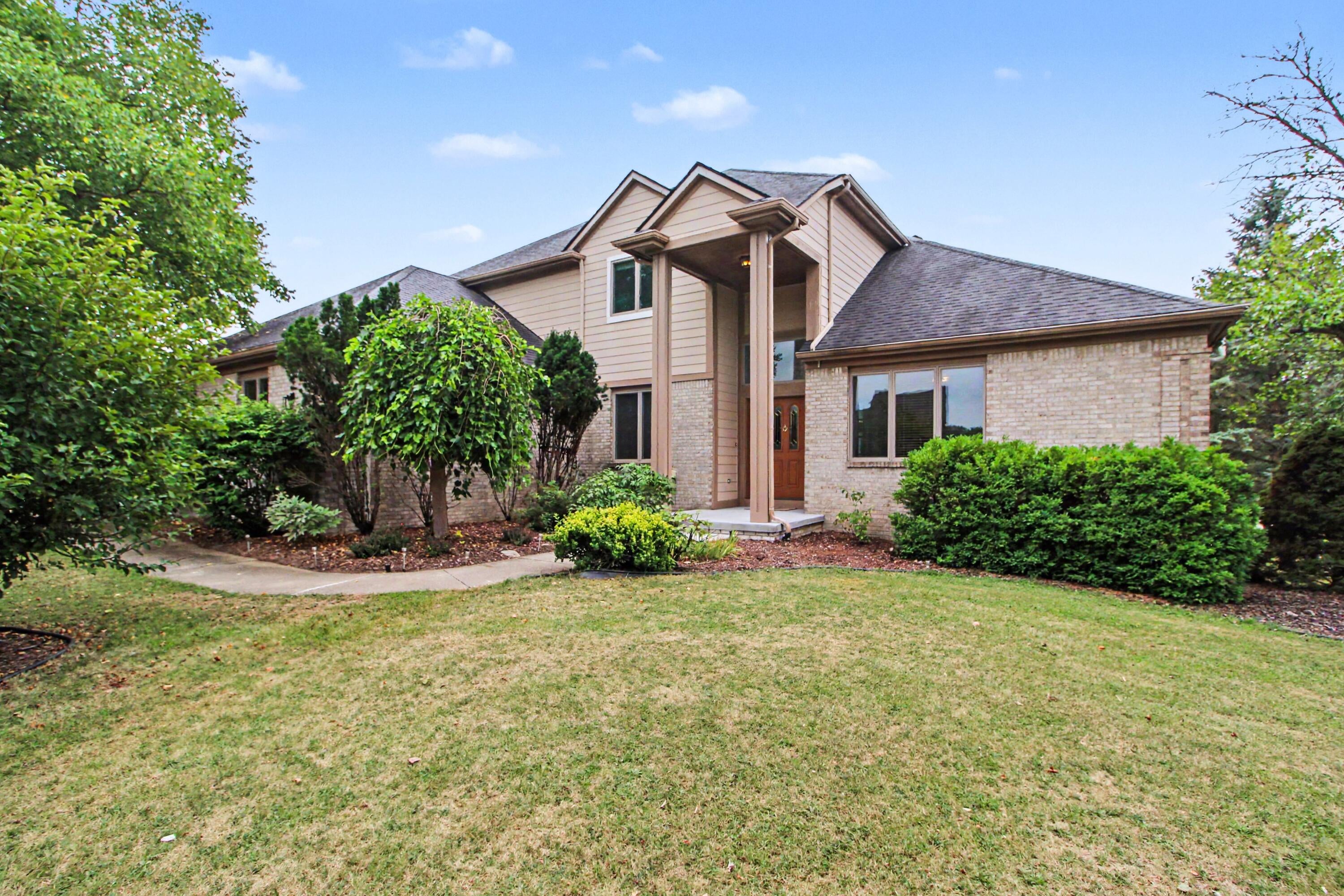 6942 Suncrest Drive