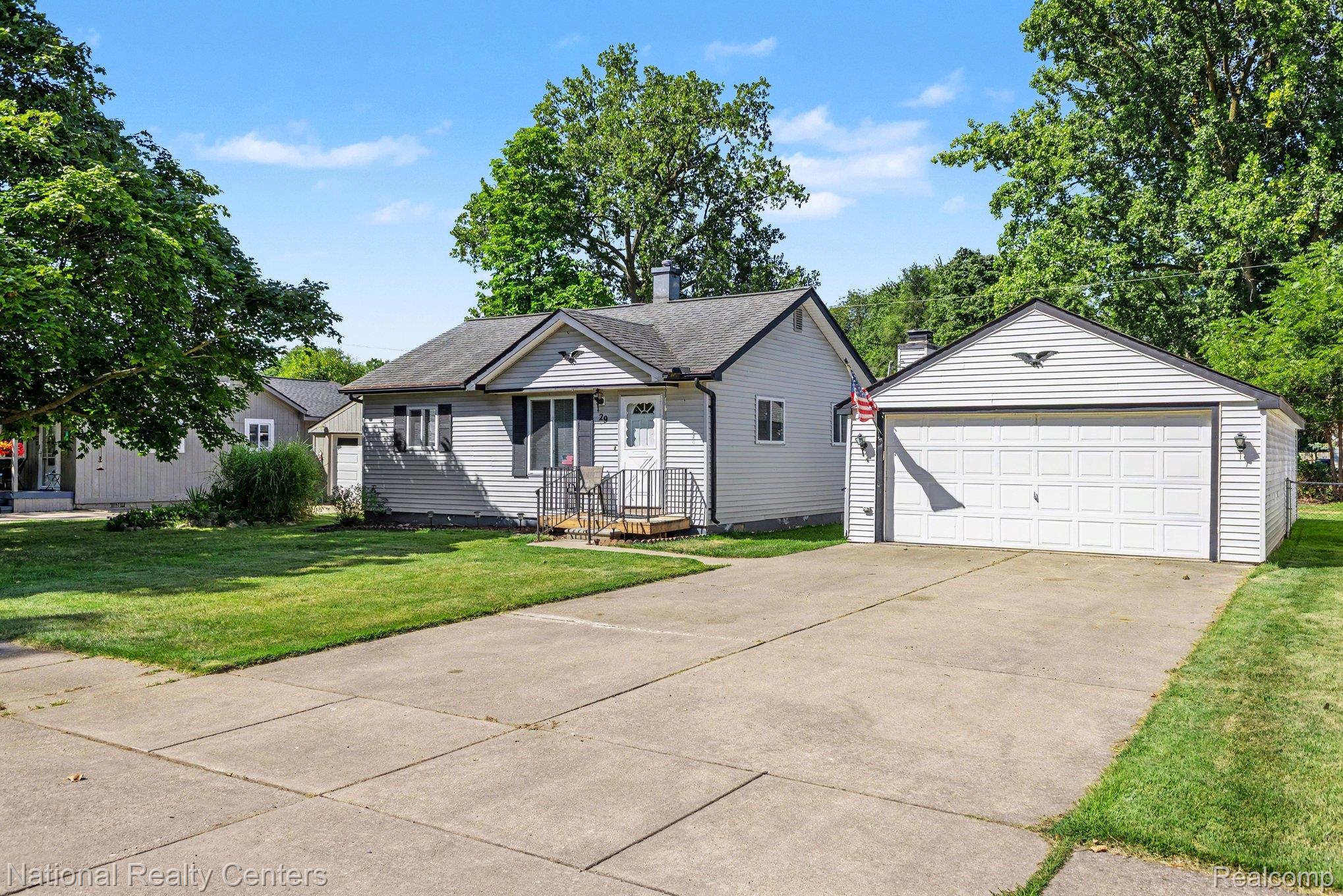 29 Doremus Avenue