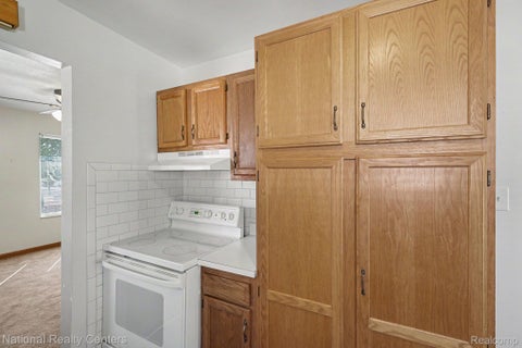 Tiny photo for 29 Doremus Avenue, Waterford Charter Township, MI 48328 (MLS # 20261069322)