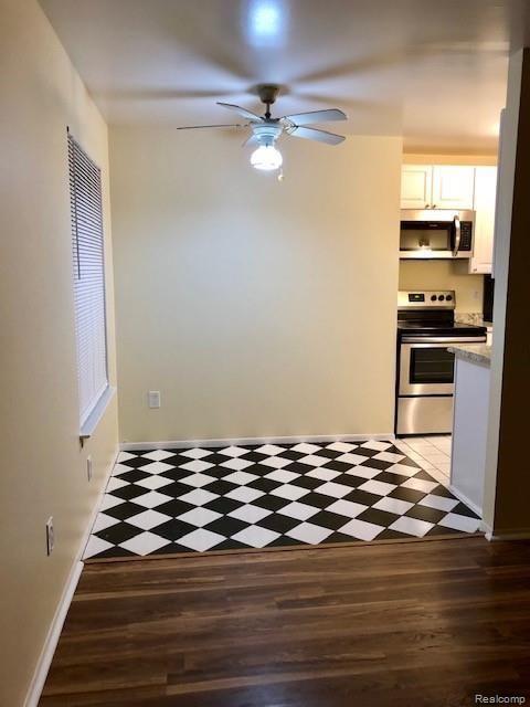 910 CHESTNUT HILL Drive