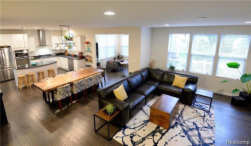 31085 TREMONT Lane
