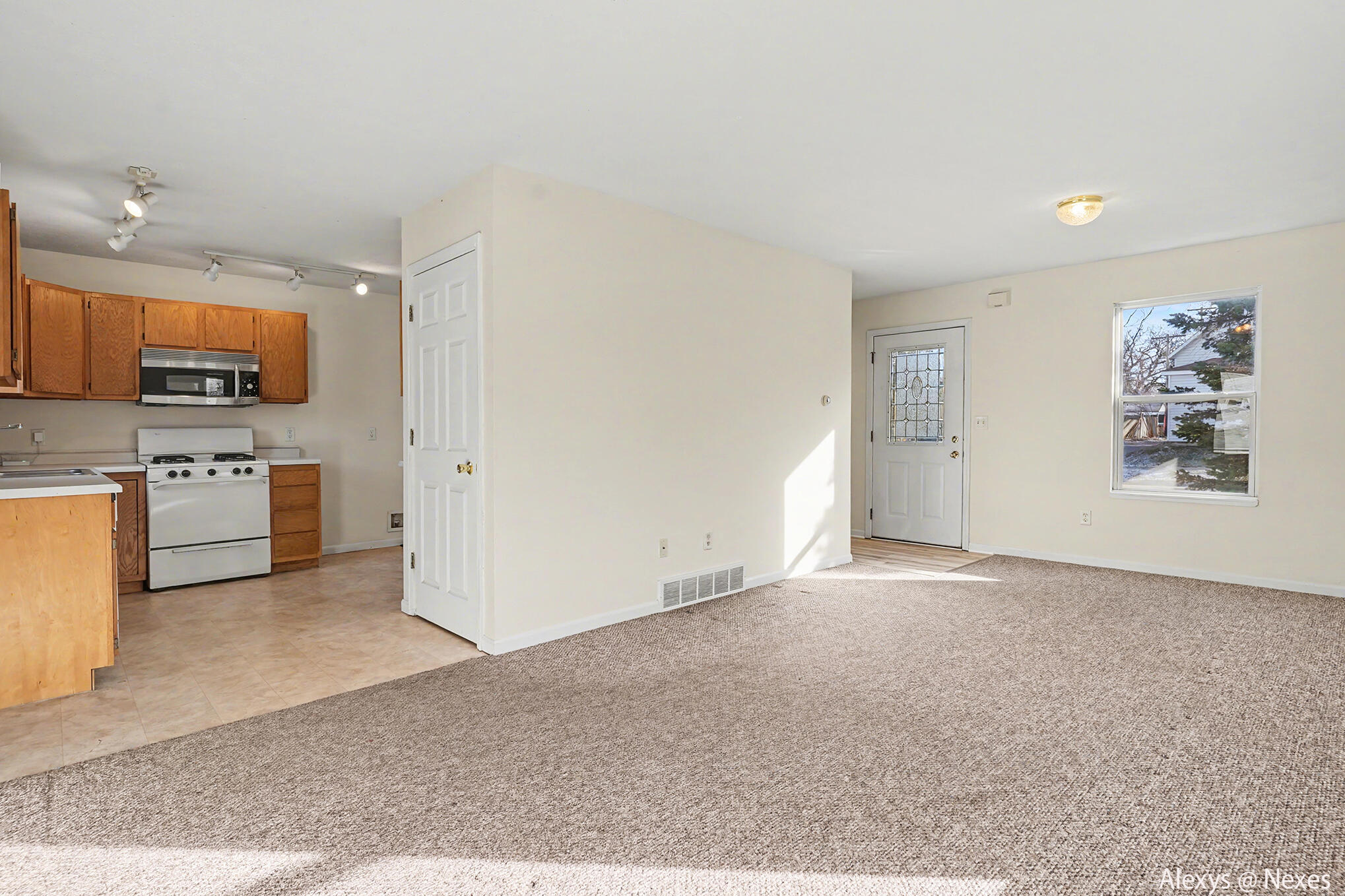 2271 Mccracken Street