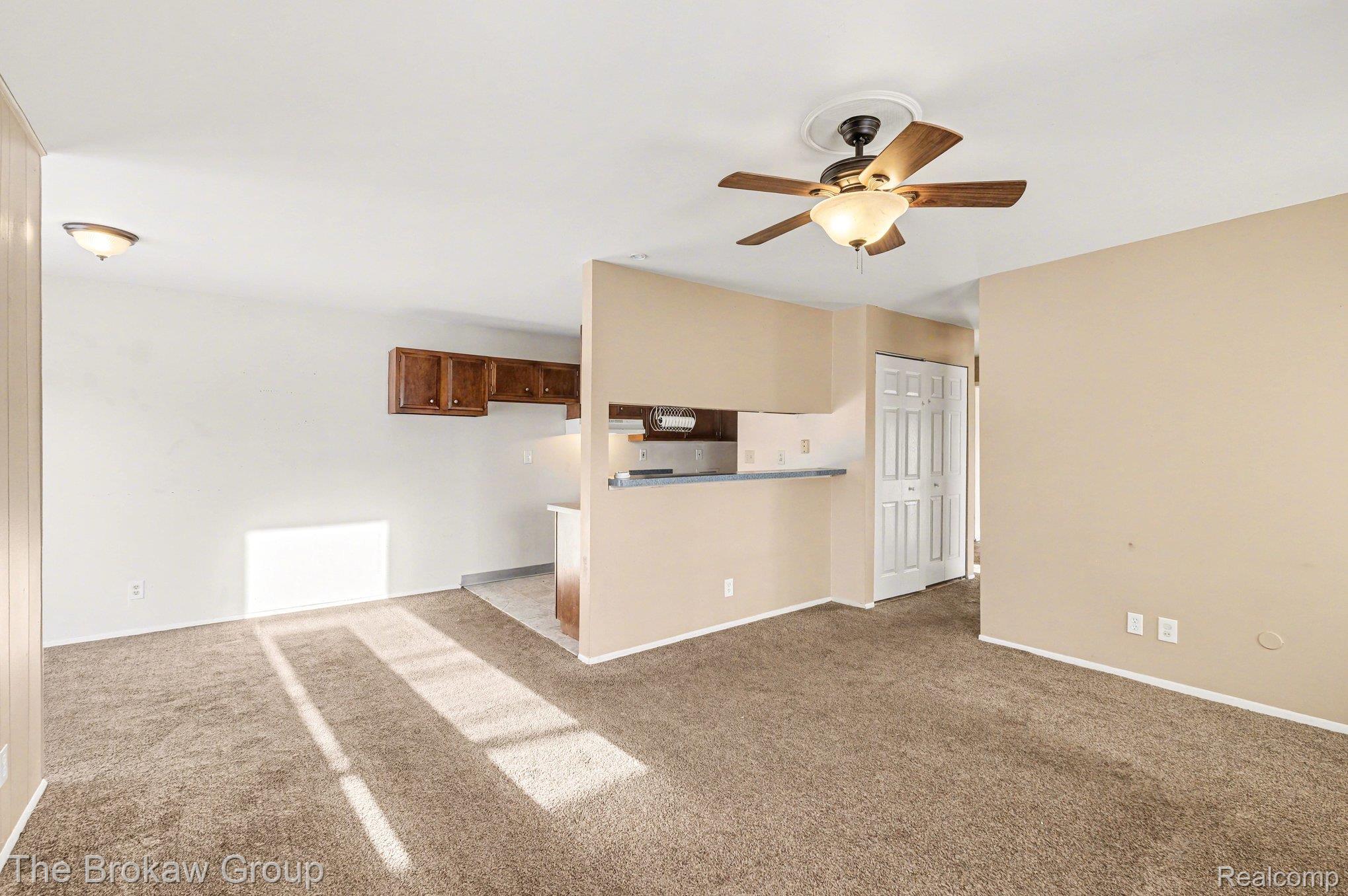 1472 Hunters Ridge Court