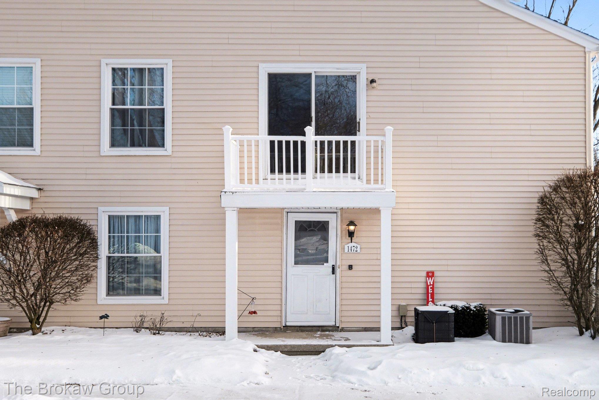 1472 Hunters Ridge Court