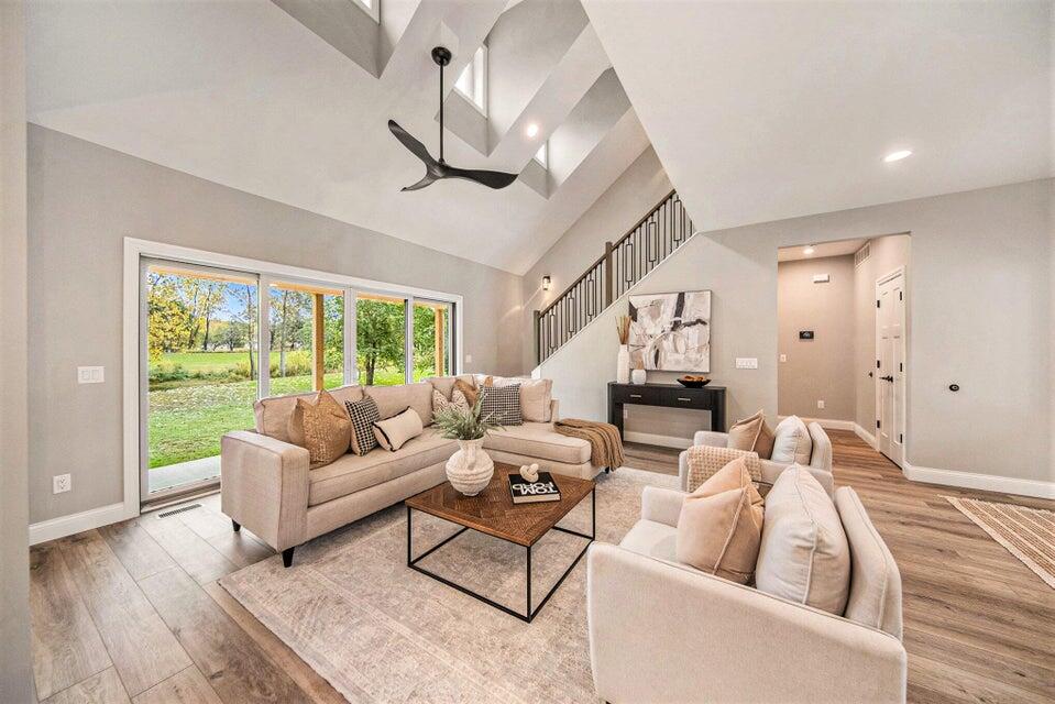 5182 Grande View Lane